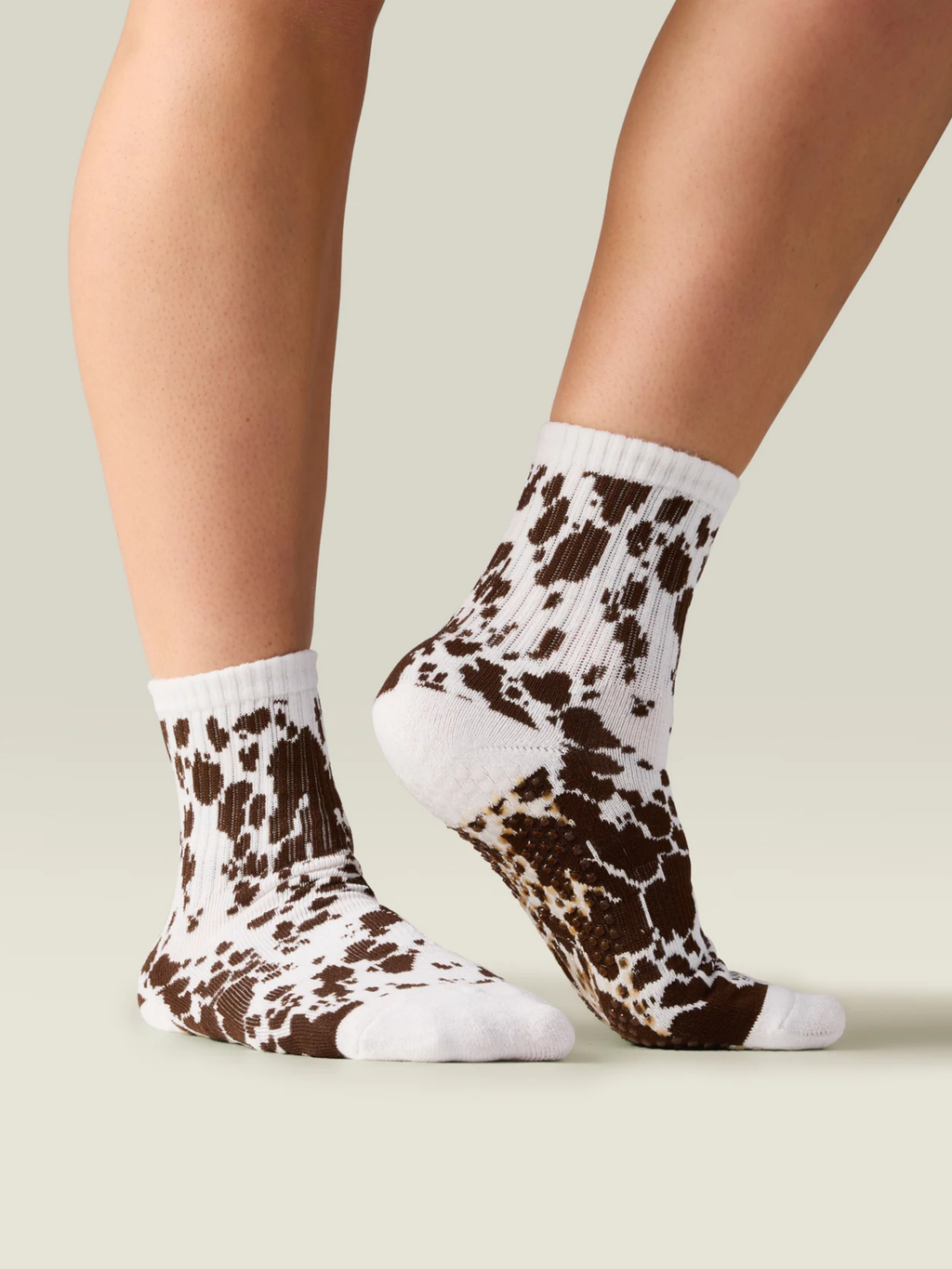 Crew Non Slip Grip Socks - Dolly Spots | MoveActive