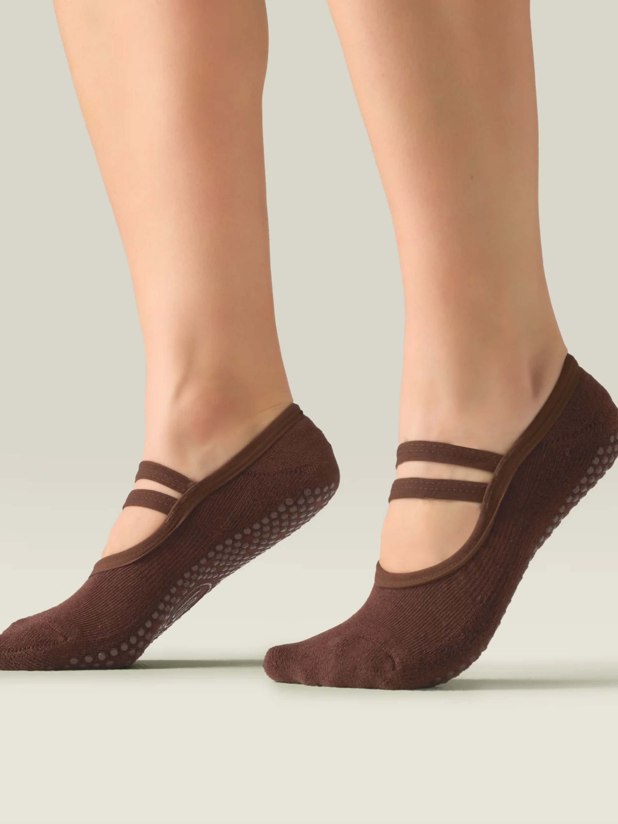Ballet Non Slip Grip Socks - Espresso 🟤 | MoveActive